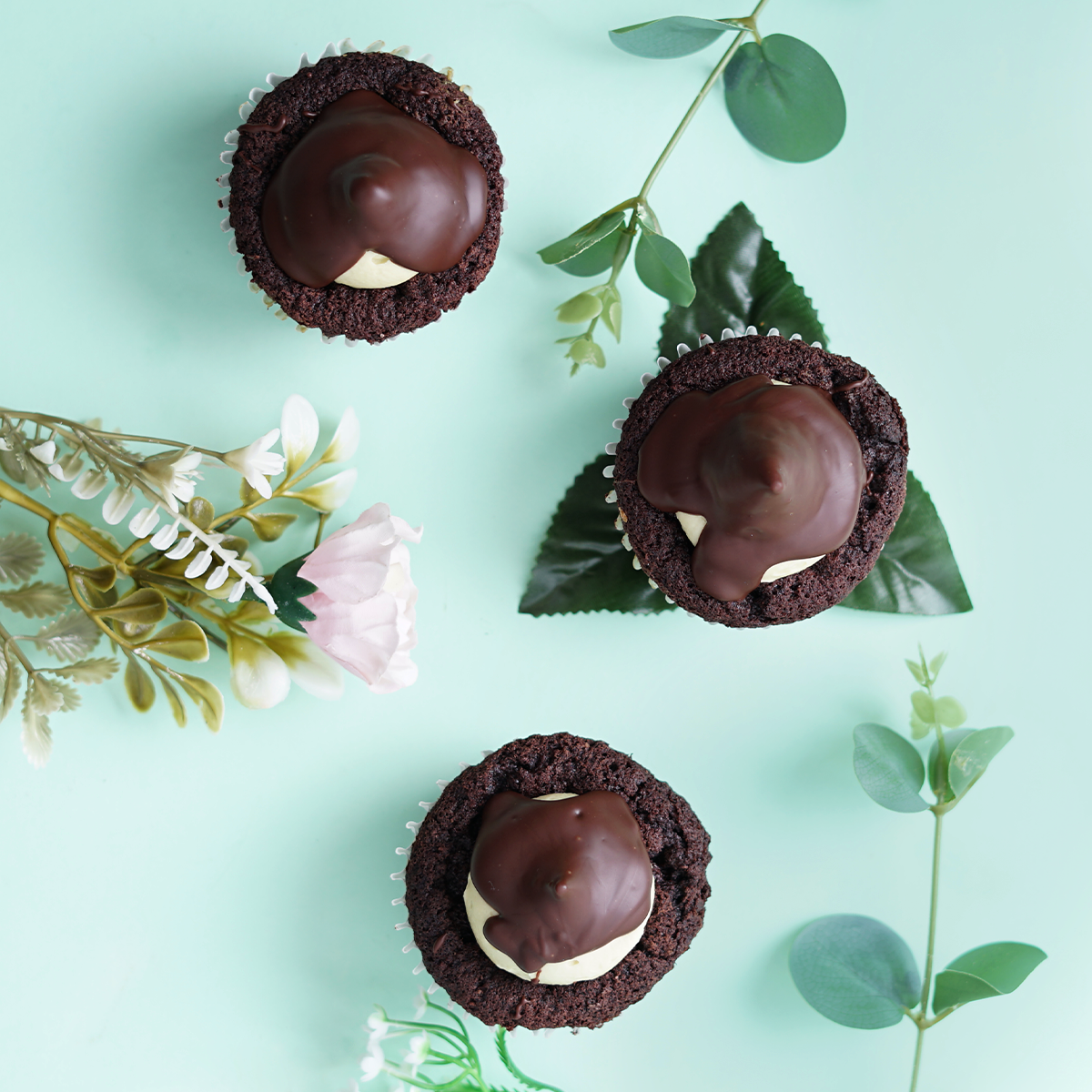 Dubai chocolate cupcake